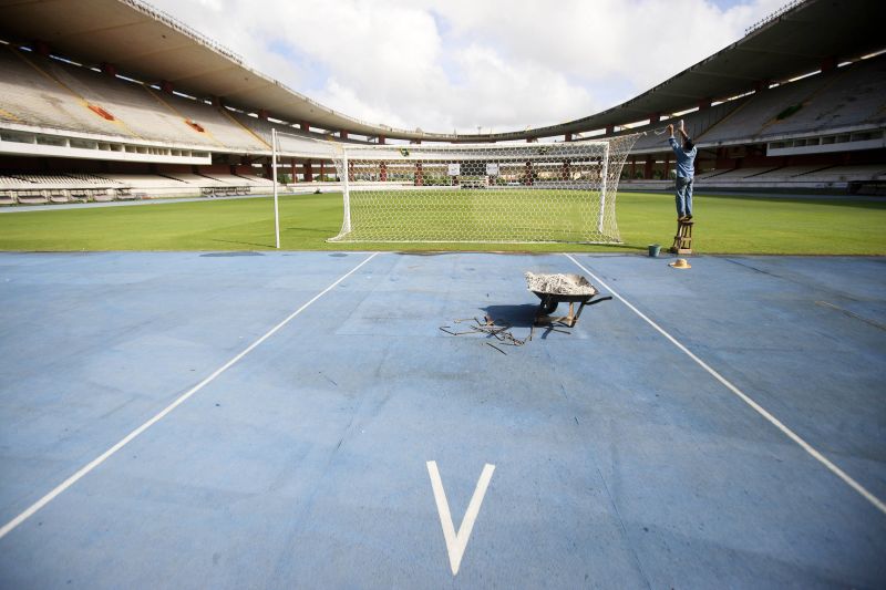 Voluntários se preparam para a grande abertura do Parazão 2020 <div class='credito_fotos'>Foto: Bruno Cecim / Ag.Pará   |   <a href='/midias/2020/originais/5888_b005b83b-f7cf-5dc8-6aed-f2015238b184.jpg' download><i class='fa-solid fa-download'></i> Download</a></div>