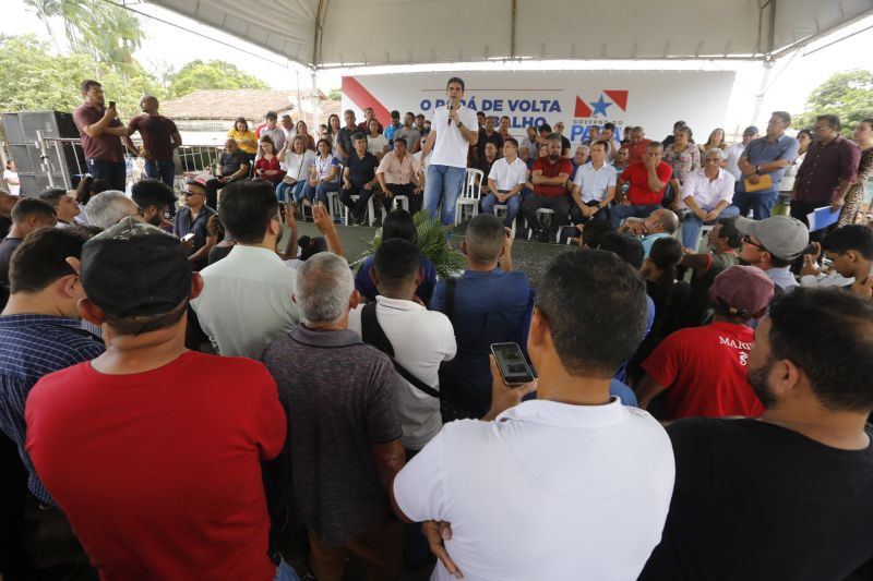 Uma nova PA-416 foi entregue neste sábado (18) ao moradores da Região Metropolitana de Belém, em especial para quem vive, trabalha e segue da BR-316 até a entrada da Vila de Americano, principal distrito do município de Santa Izabel do Pará. A rodovia paraense foi entregue a toda população do estado pelo Governador Helder Barbalho. <div class='credito_fotos'>Foto: Marcelo Seabra / Ag. Pará   |   <a href='/midias/2020/originais/5895_868b2d27-2514-af32-a139-6e5d5bd4d036.jpg' download><i class='fa-solid fa-download'></i> Download</a></div>