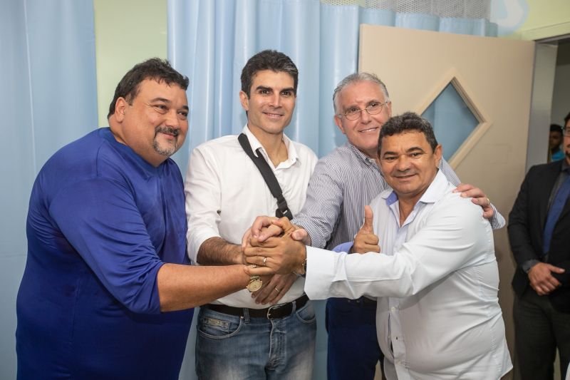 Governo do Pará entrega Hospital Regional Santa Rosa, em Abaetetuba. <div class='credito_fotos'>Foto: Marco Santos / Ag. Pará   |   <a href='/midias/2020/originais/6060_a9b4821c-b735-8c30-2c1d-0b2479f47b08.jpg' download><i class='fa-solid fa-download'></i> Download</a></div>