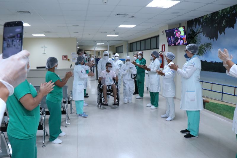 Sandro Gomes 50 anos. Teve alta do Hospital Abelardo Santos <div class='credito_fotos'>Foto: Jader Paes / Agência Pará   |   <a href='/midias/2020/originais/6236_4cdce6cc-f2b9-b48b-663d-f3505192f201.jpg' download><i class='fa-solid fa-download'></i> Download</a></div>