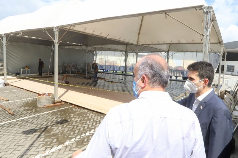 Governador do Estado Helder Barbalho visita Hospital Abelardo Santos <div class='credito_fotos'>Foto: Marco Santos / Ag. Pará | <a href='/midias/2020/originais/6296_4f375b9e-1bc0-49a3-1e5e-3f79b4a8c134.jpg' download><i class='fa-solid fa-download'></i> Download</a></div>