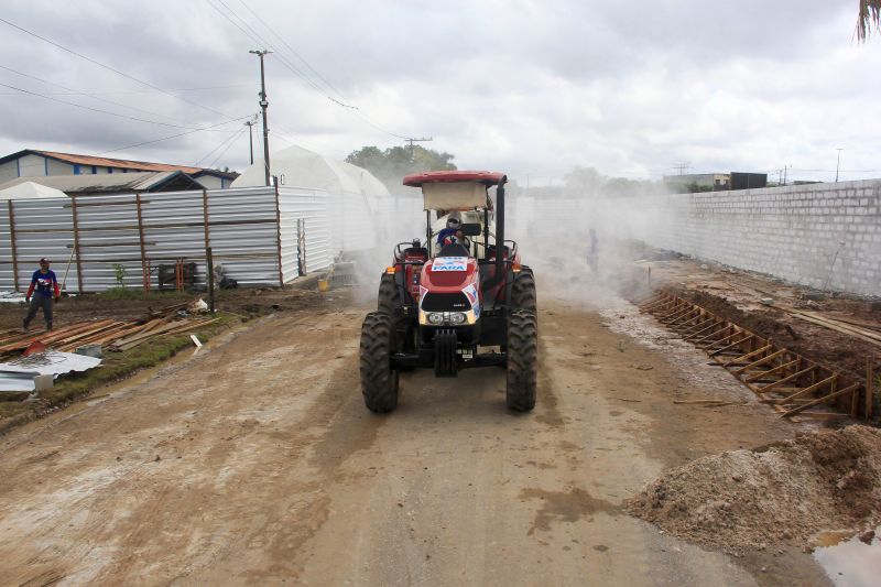 Estado promove 7º dia de desinfecção contra o Covid-19 pelas ruas de Belém <div class='credito_fotos'>Foto: Marcelo Seabra / Ag. Pará | <a href='/midias/2020/originais/6299_75110e50-ef49-a7b0-1c59-d3a59d158a35.jpg' download><i class='fa-solid fa-download'></i> Download</a></div>