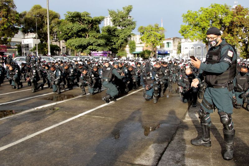 Belém, Pará, Brasil. OPERAÇÃO SEGURANÇA, Praça da Bandeira - 19/06/2020. Foto: Ricardo Amanajás / Ag Pará. <div class='credito_fotos'>Foto: Ricardo Amanajás / Ag. Pará | <a href='/midias/2020/originais/6464_1ff8ac44-51c8-58c7-0435-7695f85a2f44.jpg' download><i class='fa-solid fa-download'></i> Download</a></div>
