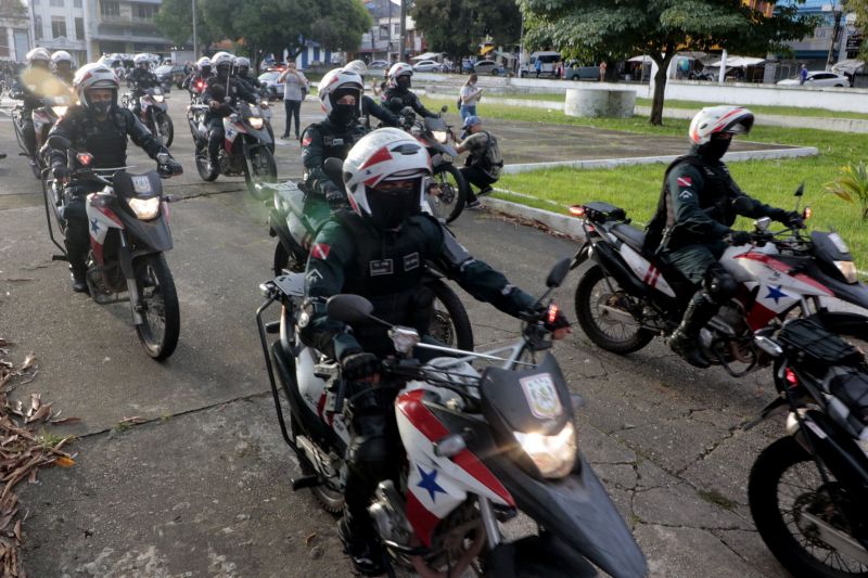 Belém, Pará, Brasil. OPERAÇÃO SEGURANÇA, Praça da Bandeira - 19/06/2020. Foto: Ricardo Amanajás / Ag Pará. <div class='credito_fotos'>Foto: Ricardo Amanajás / Ag. Pará | <a href='/midias/2020/originais/6464_ce21f73b-8e33-71bd-732b-bc9fcfdc86c6.jpg' download><i class='fa-solid fa-download'></i> Download</a></div>