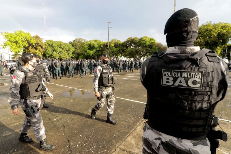 Belém, Pará, Brasil. OPERAÇÃO SEGURANÇA, Praça da Bandeira - 19/06/2020. Foto: Ricardo Amanajás / Ag Pará. <div class='credito_fotos'>Foto: Ricardo Amanajás / Ag. Pará | <a href='/midias/2020/originais/6464_f0227b0d-892f-cf45-9ee9-e58fcb13d7bc.jpg' download><i class='fa-solid fa-download'></i> Download</a></div>
