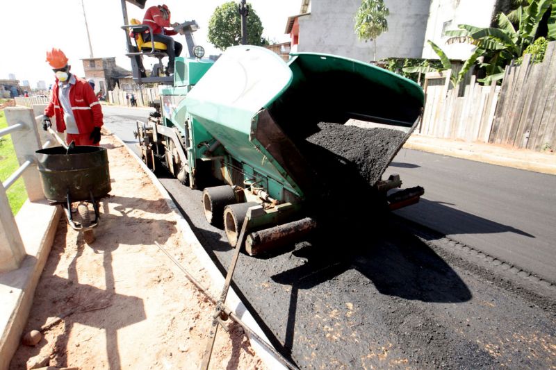 BelÃ©m, ParÃ¡, Brasil. OBRAS TUCUNDUBA - AV TUCUNDUBA ENTRE MUN DURUCUS E NOSSA SENHORA DAS GRAÃ‡AS - 16/07/2020. Foto: Ricardo Amanajas / DiÃ¡rio do ParÃ¡. <div class='credito_fotos'>Foto: Ricardo Amanajás / Ag. Pará   |   <a href='/midias/2020/originais/6564_12c01334-3b27-7ba6-8239-c2596b0e770c.jpg' download><i class='fa-solid fa-download'></i> Download</a></div>