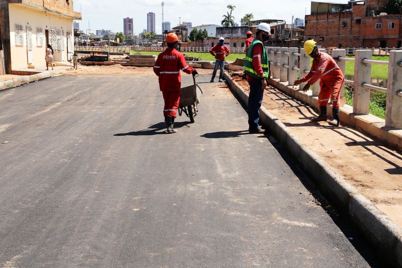 Obras Tucunduba e Asfalto - Fotos Bruno Cecim <div class='credito_fotos'>Foto: Bruno Cecim / Ag.Pará   |   <a href='/midias/2020/originais/6578_9baa0836-d0d8-4fc3-3497-5faae19d61de.jpg' download><i class='fa-solid fa-download'></i> Download</a></div>