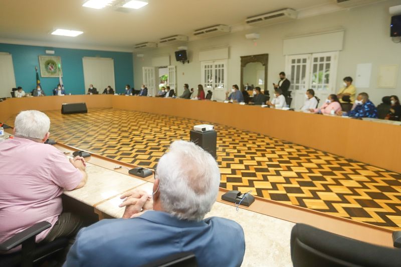 <div class='credito_fotos'>Foto: Alex Ribeiro / Ag. Pará | <a href='/midias/2020/originais/6587_8cff7fea-a7d4-fd43-7533-ed55dad215d0.jpg' download><i class='fa-solid fa-download'></i> Download</a></div>