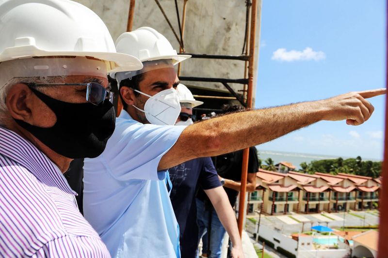 Visita do governador nas Obras da Casa de Cultura de Salinópolis - Foto Bruno Cecim <div class='credito_fotos'>Foto: Bruno Cecim / Ag.Pará   |   <a href='/midias/2020/originais/6601_30f2ba06-1b8c-ff06-503a-a9f333f7f738.jpg' download><i class='fa-solid fa-download'></i> Download</a></div>