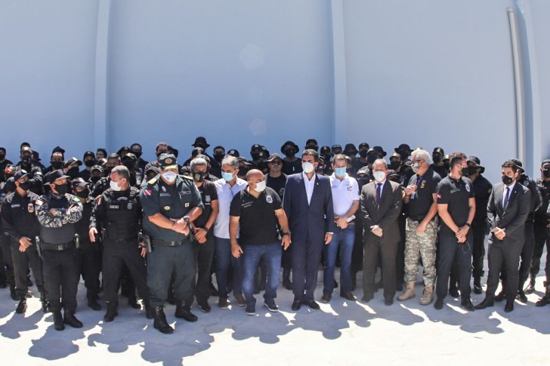 O Governo do Estado inaugurou, nesta segunda-feira (27), o Centro de Recuperação Penitenciário do Pará V (CRPP V). Localizado no Complexo Penitenciário de Americano, no município Santa Izabel, às margens da BR-316, a nova unidade contou com investimento de R$ 11,1 milhões e criou 516 novas vagas no sistema penitenciário estadual. Desde janeiro de 2019, com reformas e novas unidades, o Estado criou 5.290 novas vagas no sistema prisional. <div class='credito_fotos'>Foto: Alex Ribeiro / Ag. Pará | <a href='/midias/2020/originais/6613_8c5c14b6-2c4c-8141-c219-f4a3d8016d1d.jpg' download><i class='fa-solid fa-download'></i> Download</a></div>