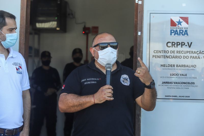 O Governo do Estado inaugurou, nesta segunda-feira (27), o Centro de Recuperação Penitenciário do Pará V (CRPP V). Localizado no Complexo Penitenciário de Americano, no município Santa Izabel, às margens da BR-316, a nova unidade contou com investimento de R$ 11,1 milhões e criou 516 novas vagas no sistema penitenciário estadual. Desde janeiro de 2019, com reformas e novas unidades, o Estado criou 5.290 novas vagas no sistema prisional. <div class='credito_fotos'>Foto: Alex Ribeiro / Ag. Pará | <a href='/midias/2020/originais/6613_ff1bb49e-6a59-ff8f-262e-e65b8799ec17.jpg' download><i class='fa-solid fa-download'></i> Download</a></div>
