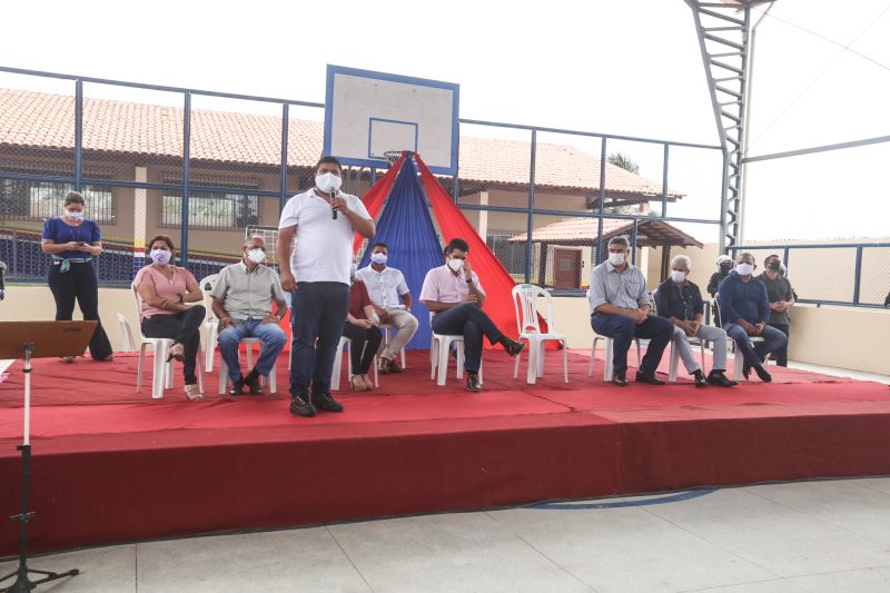 Entrega da Escola Prof Aracy Alves Dias-Alex Ribeiro- Ag Pará em Salinas <div class='credito_fotos'>Foto: Alex Ribeiro / Ag. Pará | <a href='/midias/2020/originais/6630_7a1eaf3b-c62d-dc36-71fc-75a60eefaaf9.jpg' download><i class='fa-solid fa-download'></i> Download</a></div>