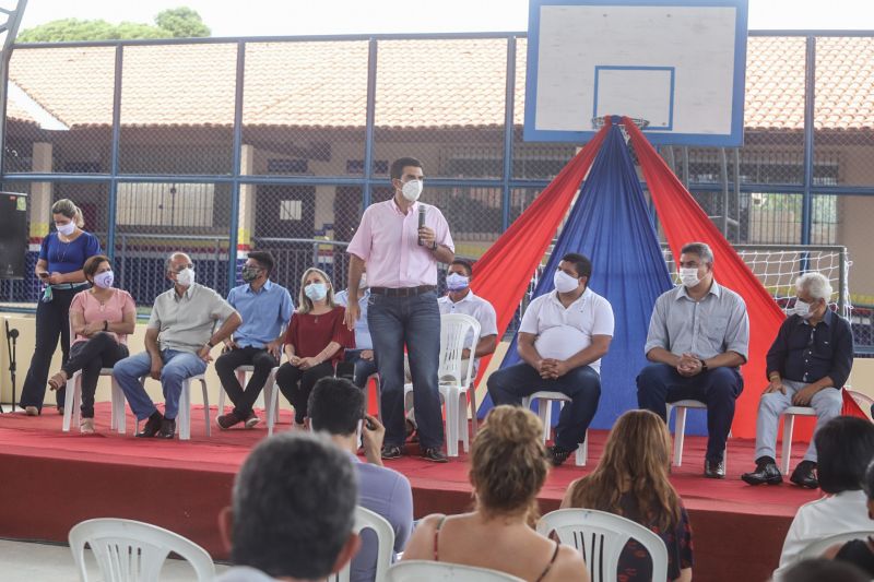 Entrega da Escola Prof Aracy Alves Dias-Alex Ribeiro- Ag Pará em Salinas <div class='credito_fotos'>Foto: Alex Ribeiro / Ag. Pará | <a href='/midias/2020/originais/6630_e2dec288-ec53-81a8-f5e1-598e405cd8ff.jpg' download><i class='fa-solid fa-download'></i> Download</a></div>