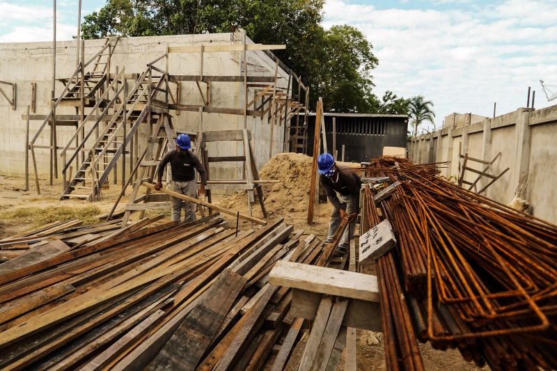 Governo investe R$ 13 milhões no sistema de abastecimento de água em Alter do Chão <div class='credito_fotos'>Foto: Bruno Cecim / Ag.Pará   |   <a href='/midias/2020/originais/6634_e43d6a20-db29-3cd6-609f-5028c9861538.jpg' download><i class='fa-solid fa-download'></i> Download</a></div>