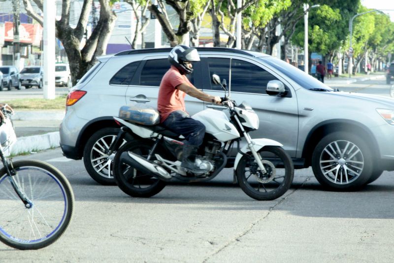 BelÃ©m, ParÃ¡, Brasil . AÃ‡Ã•ES EDUCATIVAS MOTOCICLISTAS - parte 2 - 23/07/2020 <div class='credito_fotos'>Foto: Ricardo Amanajás / Ag. Pará   |   <a href='/midias/2020/originais/6641_3b553189-d0e2-d35e-0cb4-7319d1d2d6ee.jpg' download><i class='fa-solid fa-download'></i> Download</a></div>