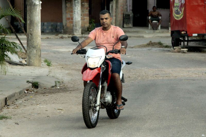 BelÃ©m, ParÃ¡, Brasil . AÃ‡Ã•ES EDUCATIVAS MOTOCICLISTAS - parte 2 - 23/07/2020 <div class='credito_fotos'>Foto: Ricardo Amanajás / Ag. Pará   |   <a href='/midias/2020/originais/6641_9e5f1987-8d8b-1172-15cf-1c5f02ddb562.jpg' download><i class='fa-solid fa-download'></i> Download</a></div>