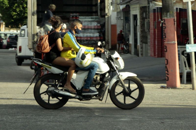 BelÃ©m, ParÃ¡, Brasil . AÃ‡Ã•ES EDUCATIVAS MOTOCICLISTAS - parte 2 - 23/07/2020 <div class='credito_fotos'>Foto: Ricardo Amanajás / Ag. Pará   |   <a href='/midias/2020/originais/6641_ccdf22e1-e9bc-d045-8f68-165d3e3c2758.jpg' download><i class='fa-solid fa-download'></i> Download</a></div>