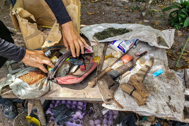 Polícia Civil destrói mais de 200 t de maconha durante operação Colheita Maldita II <div class='credito_fotos'>Foto: Leandro Santana / Ascom PCPA   |   <a href='/midias/2020/originais/6716_adce8569-b197-61da-815d-d6ccc2928cc4.jpg' download><i class='fa-solid fa-download'></i> Download</a></div>