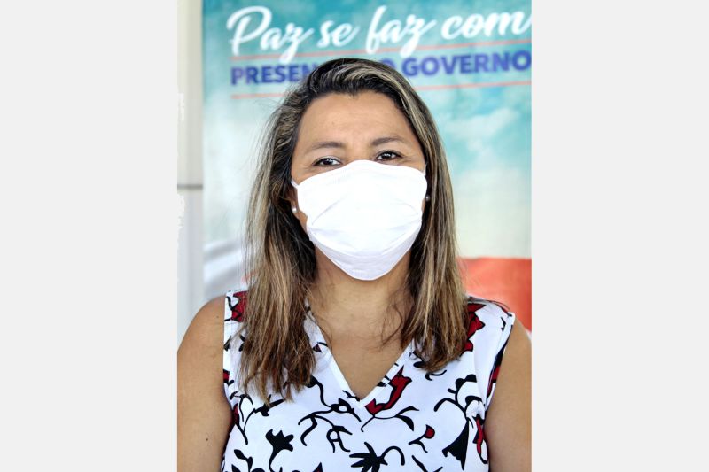 BelÃ©m, ParÃ¡, Brasil. ÃšLTIMO DIA POLICLINICA ITINERANTE - Rosa Teixeira, diretora escola IcuÃ­ - 30/08/2020. Foto: Ricardo AmanajÃ¡s / Ag ParÃ¡. <div class='credito_fotos'>Foto: Ricardo Amanajás / Ag. Pará   |   <a href='/midias/2020/originais/6777_480bd5e7-a52c-3f71-21f6-eff45edad311.jpg' download><i class='fa-solid fa-download'></i> Download</a></div>