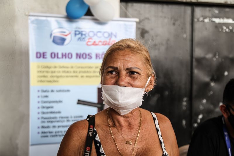 na foto:  Maria do Socorro Santos, 54. <div class='credito_fotos'>Foto: Wagner Almeida/ Ascom Sejudh   |   <a href='/midias/2020/originais/6819_5164c576-1d19-35b0-0947-c2ce16dd9527.jpg' download><i class='fa-solid fa-download'></i> Download</a></div>