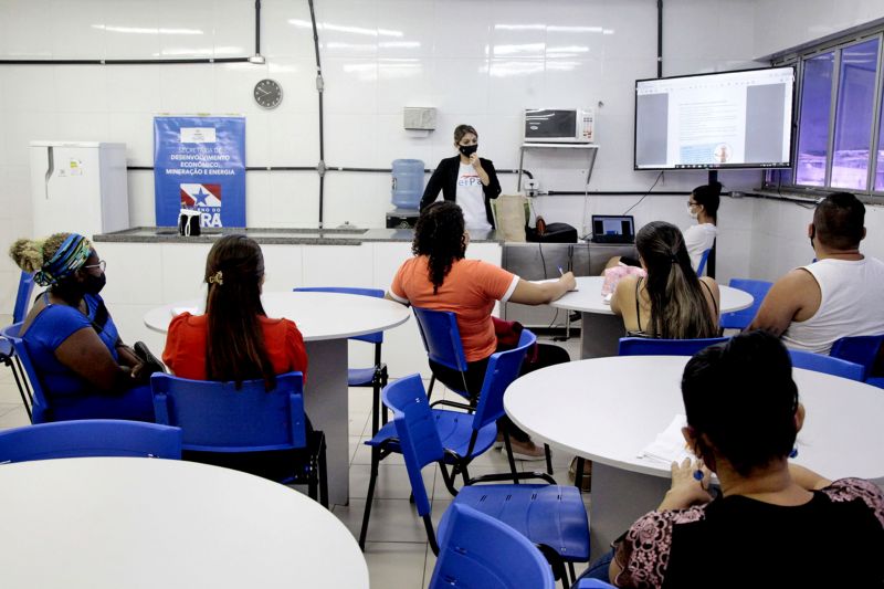 BelÃ©m, ParÃ¡, Brasil. TERPAZ MANIPULAÃ‡ÃƒO ALIMENTOS â€“ PRESENCIAL - 04/11/2020 <div class='credito_fotos'>Foto: Ricardo Amanajás / Ag. Pará   |   <a href='/midias/2020/originais/6999_7a48abdf-67b7-4bdc-0601-081b0bf9e540.jpg' download><i class='fa-solid fa-download'></i> Download</a></div>