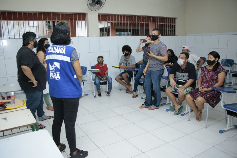 BelÃ©m, ParÃ¡, Brasil - ENCERRAMENTO OFICINA DE SERIGRA - 06/11/2020. <div class='credito_fotos'>Foto: Ricardo Amanajás / Ag. Pará   |   <a href='/midias/2020/originais/7003_61a67939-4bb3-b72c-aebb-9c19ce79e869.jpg' download><i class='fa-solid fa-download'></i> Download</a></div>