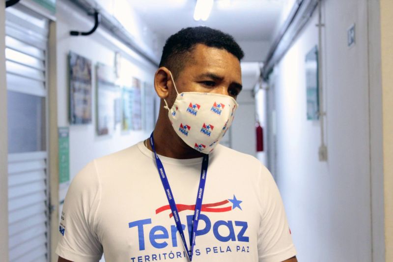 BelÃ©m, ParÃ¡, Brasil. Erinaldo Ramos - TERPAZ MANIPULAÃ‡ÃƒO ALIMENTOS - 18/11/2020 <div class='credito_fotos'>Foto: Ricardo Amanajás / Ag. Pará   |   <a href='/midias/2020/originais/7039_d105a625-8592-2af7-f360-8cc8a8f319b9.jpg' download><i class='fa-solid fa-download'></i> Download</a></div>