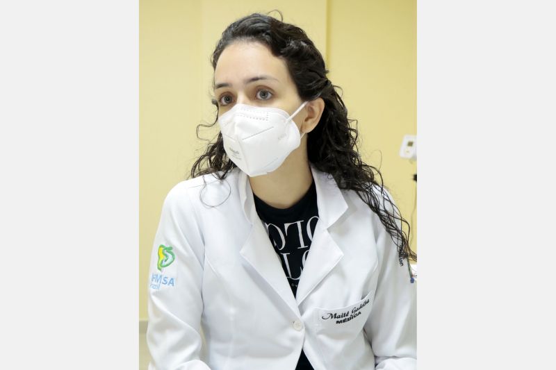 BelÃ©m, ParÃ¡, Brasil. INÃCIO ATENDIMENTO PÃ“S COVID - MAITE GADELHA - MÃ‰DICA CLÃNICA GERAL - 02/12/2020. <div class='credito_fotos'>Foto: Ricardo Amanajás / Ag. Pará   |   <a href='/midias/2020/originais/7068_3c3708dd-b3d6-58f1-0ad1-96c8823e3213.jpg' download><i class='fa-solid fa-download'></i> Download</a></div>