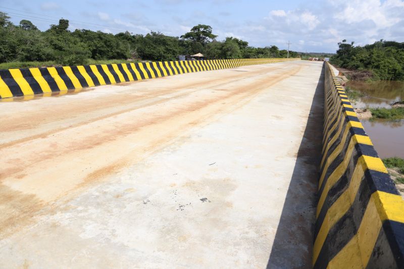 Entrega de Ponte em Cumarú do Norte <div class='credito_fotos'>Foto: Bruno Cecim / Ag.Pará   |   <a href='/midias/2020/originais/7133_71807f9f-a09b-d1bb-a0c2-fa399308f35b.jpg' download><i class='fa-solid fa-download'></i> Download</a></div>