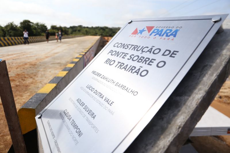 Entrega de Ponte em Cumarú do Norte <div class='credito_fotos'>Foto: Bruno Cecim / Ag.Pará   |   <a href='/midias/2020/originais/7133_bbbd45a1-57ac-9b28-e5ac-01dde15cd6b3.jpg' download><i class='fa-solid fa-download'></i> Download</a></div>