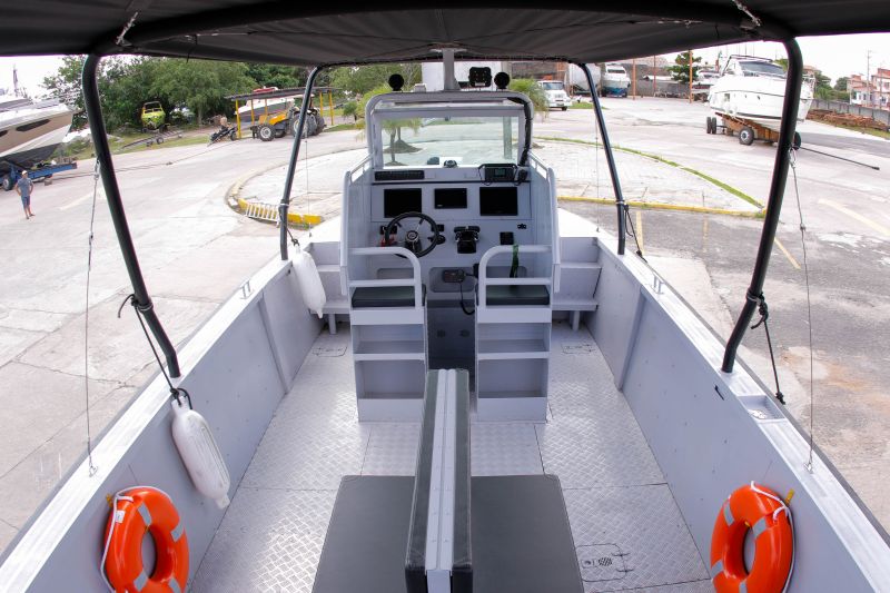 Governo entrega primeiros veículos blindados para segurança pública do Pará <div class='credito_fotos'>Foto: Ricardo Amanajás / Ag. Pará   |   <a href='/midias/2020/originais/7135_052d0871-29f8-29d0-a707-21e4195843b1.jpg' download><i class='fa-solid fa-download'></i> Download</a></div>