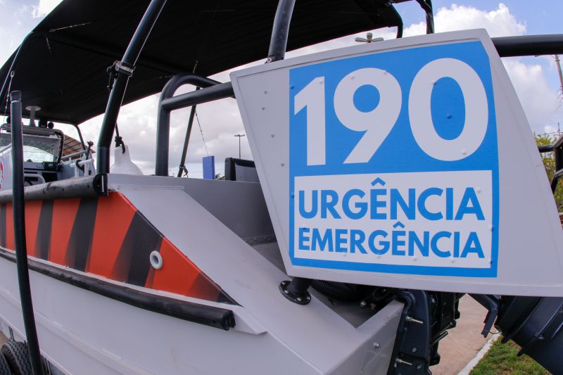 Governo entrega primeiros veículos blindados para segurança pública do Pará <div class='credito_fotos'>Foto: Ricardo Amanajás / Ag. Pará   |   <a href='/midias/2020/originais/7135_215d111c-dbda-ae20-c562-5c6adbff02fd.jpg' download><i class='fa-solid fa-download'></i> Download</a></div>