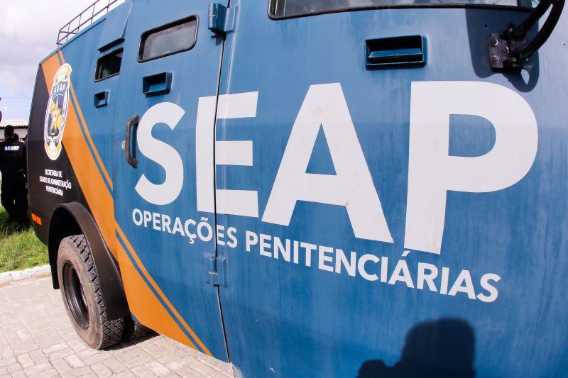 Governo entrega primeiros veículos blindados para segurança pública do Pará <div class='credito_fotos'>Foto: Ricardo Amanajás / Ag. Pará   |   <a href='/midias/2020/originais/7135_573a4dfc-44d3-7cc3-675e-3aaf380998e7.jpg' download><i class='fa-solid fa-download'></i> Download</a></div>