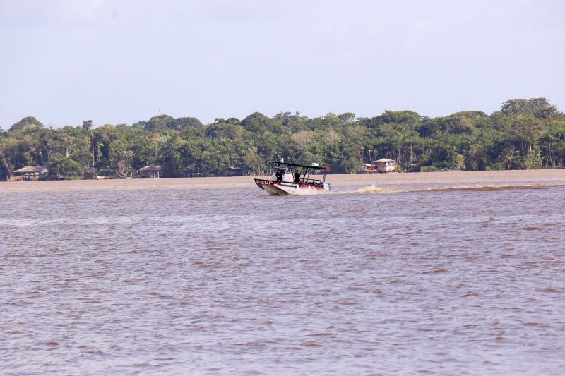 Governo entrega primeiros veículos blindados para segurança pública do Pará <div class='credito_fotos'>Foto: Ricardo Amanajás / Ag. Pará   |   <a href='/midias/2020/originais/7135_65824e24-b38a-0e62-64b9-993a3fcaa98d.jpg' download><i class='fa-solid fa-download'></i> Download</a></div>