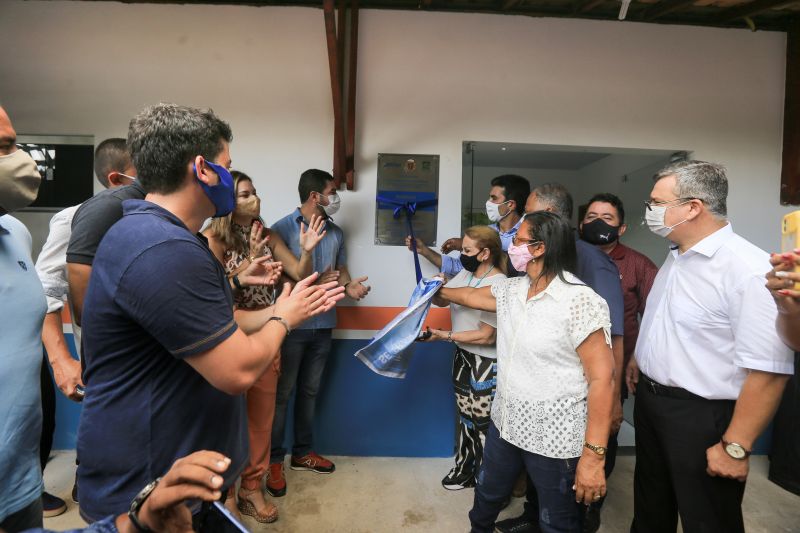 Governo do Estado Inaugura Bosque Municipal de Benevides <div class='credito_fotos'>Foto: Jader Paes / Agência Pará   |   <a href='/midias/2020/originais/7146_f99501dc-23f2-4ca9-ff5b-aaf3c2e87bbb.jpg' download><i class='fa-solid fa-download'></i> Download</a></div>