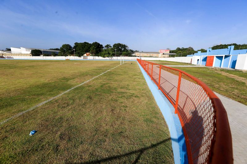 Inauguração do Estádio Municipal Begozão - Benevides <div class='credito_fotos'>Foto: Jader Paes / Agência Pará   |   <a href='/midias/2020/originais/7147_595809c0-0fc1-21bb-988d-00969c8867b4.jpg' download><i class='fa-solid fa-download'></i> Download</a></div>