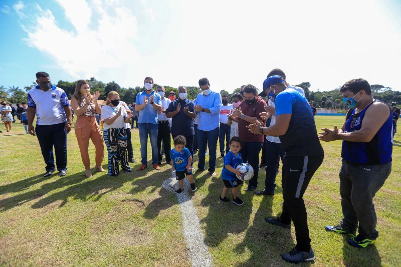 Inauguração do Estádio Municipal Begozão - Benevides <div class='credito_fotos'>Foto: Jader Paes / Agência Pará   |   <a href='/midias/2020/originais/7147_b13f5c84-4188-2d2f-b4dd-ebe1332dfd41.jpg' download><i class='fa-solid fa-download'></i> Download</a></div>