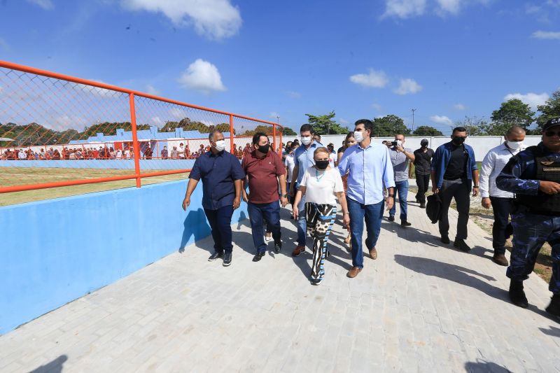 Inauguração do Estádio Municipal Begozão - Benevides <div class='credito_fotos'>Foto: Jader Paes / Agência Pará   |   <a href='/midias/2020/originais/7147_bf0b9839-0725-f384-9755-c028b250e513.jpg' download><i class='fa-solid fa-download'></i> Download</a></div>