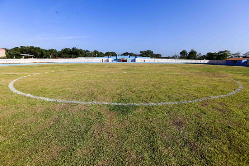 Inauguração do Estádio Municipal Begozão - Benevides <div class='credito_fotos'>Foto: Jader Paes / Agência Pará   |   <a href='/midias/2020/originais/7147_f59cde50-0965-9d62-d496-63e8f87bcee6.jpg' download><i class='fa-solid fa-download'></i> Download</a></div>