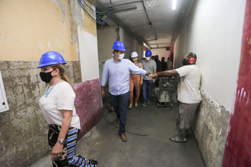 Governo do Estado visitou Hospital Maternidade - Benevides <div class='credito_fotos'>Foto: Jader Paes / Agência Pará   |   <a href='/midias/2020/originais/7149_41f17d01-927f-fdac-a491-535ab7a9805a.jpg' download><i class='fa-solid fa-download'></i> Download</a></div>