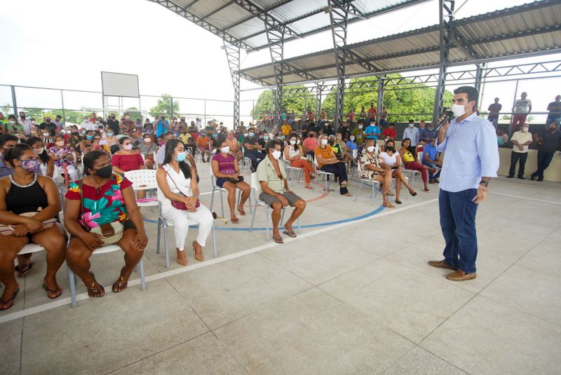 Governo do Estado Entrega títulos de terra em Santa Maria do Pará