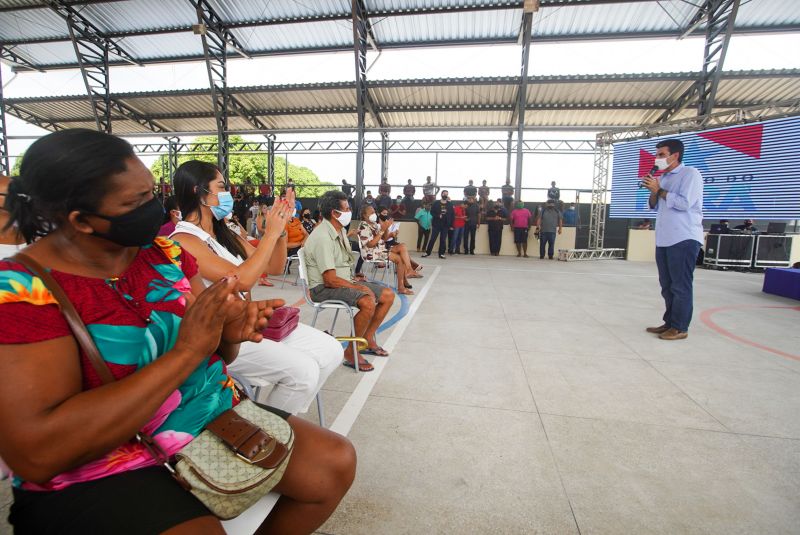 Governo do Estado Entrega títulos de terra em Santa Maria do Pará <div class='credito_fotos'>Foto: Marco Santos / Ag. Pará   |   <a href='/midias/2020/originais/7150_4c698613-a99c-e741-03b6-dec808e40783.jpg' download><i class='fa-solid fa-download'></i> Download</a></div>