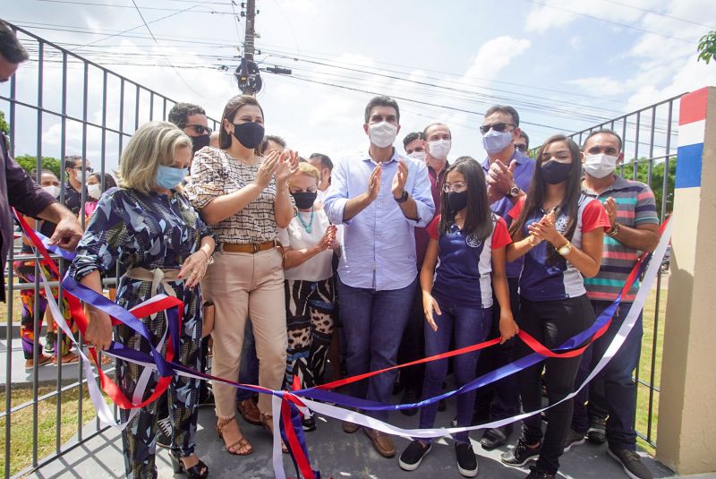 Governo inaugura Escola Severiano Benedito de Souza em Santa Maria do Pará <div class='credito_fotos'>Foto: Marco Santos / Ag. Pará   |   <a href='/midias/2020/originais/7152_714e06af-41f1-8bc0-4c92-ee8fd112ee31.jpg' download><i class='fa-solid fa-download'></i> Download</a></div>