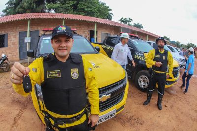 galeria: Governador vistoria obras em Santarém e entrega veículos ao Detran e a duas Ures