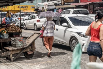 notícia: Pessoas voltam às ruas no sábado e taxa de isolamento social no Pará alcança 51,68%