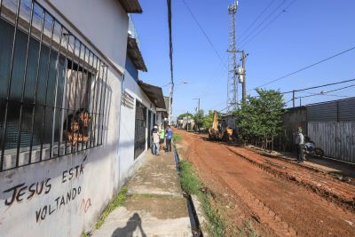 galeria: Governador acompanha obras do programa asfalto por todo o Pará na rua Dias da Fonseca