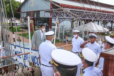 galeria: Governador do Estado visita o veleiro Cisne Branco, da Marinha