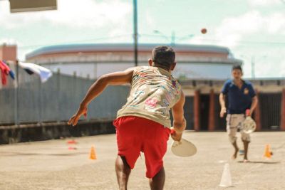 notícia: Pessoas em situação de rua participam de atividades esportivas no Mangueirão e Mangueirinho