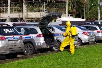 notícia: Marinha do Brasil higieniza 22 viaturas da Polícia Militar