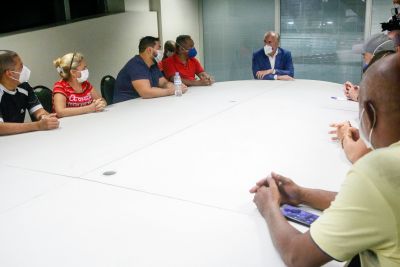 notícia: Secretário de Saúde enfatiza importância do trabalho dos médicos cubanos durante a pandemia